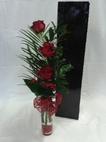 3 Red Roses
