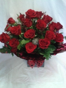 24 Luxury Red Roses