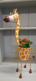 Giraffe planter